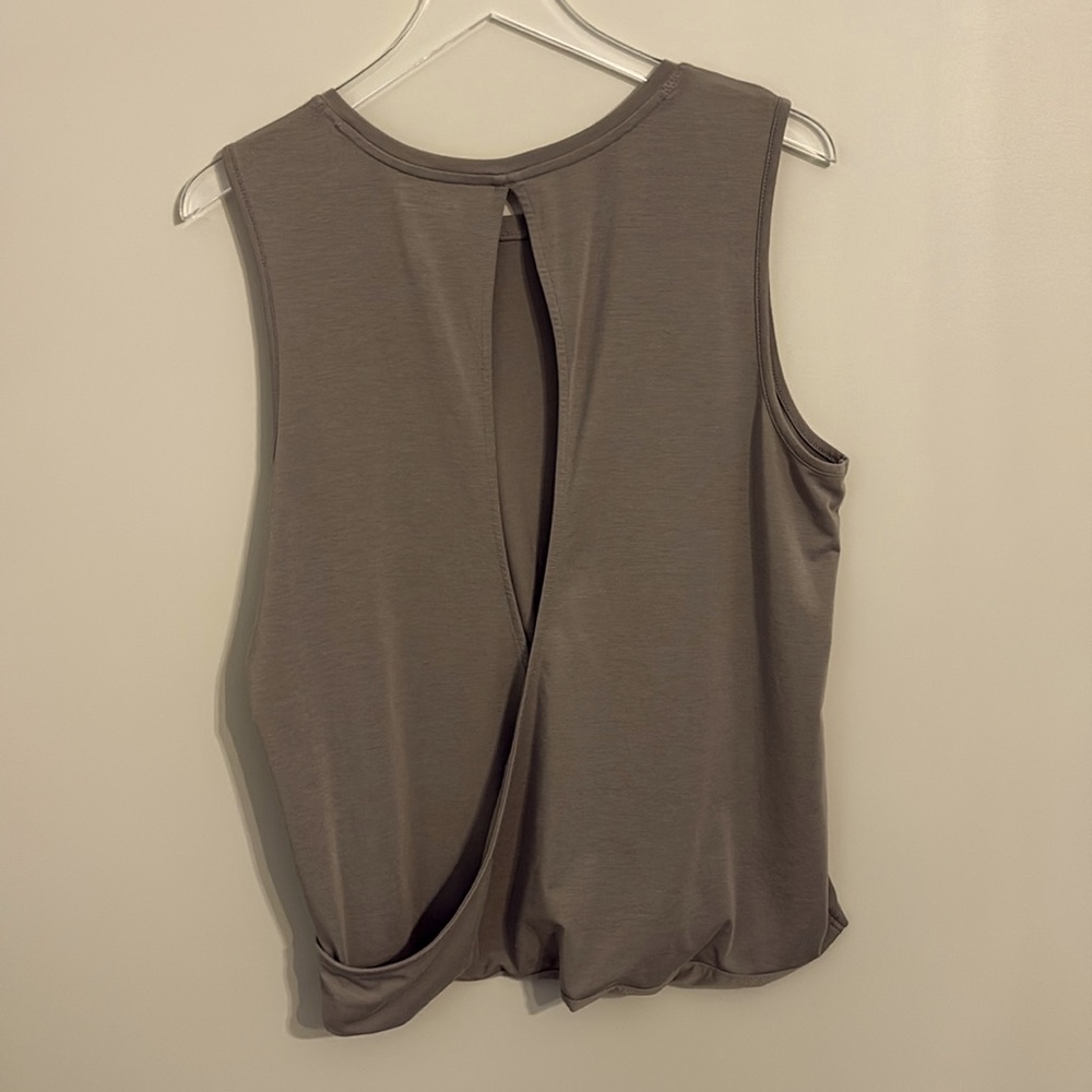 Athleta Taupe Essence Relaxed Muscle Tee - Picture 3 of 3